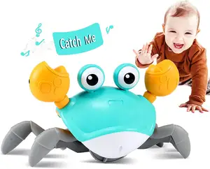 2023 nuevas ventas calientes bebé gatear cangrejo gateando cangrejo bebé juguete de inducción eléctrica cangrejo de juguete para niños