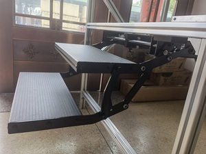 Extension de marches de camping-car de classe c, pliable et électrique, de haute qualité, à vente - Product Image 3