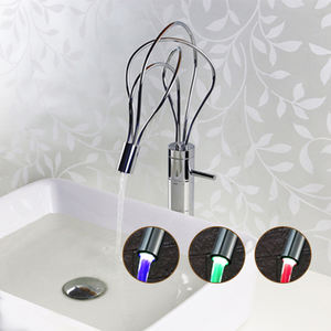 <span class=keywords><strong>Grifos</strong></span> de lavabo con forma de pájaro alto, montado en cubierta de bronce negro, cascada, para Baño - Product Image 1