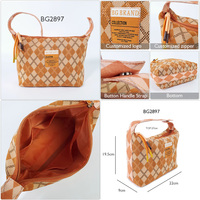 Reistasje van polyester mesh met argyle jacquard, op maat gemaakte kleurstijl, warme tinten, geruit weefpatroon, geweven make-up tas