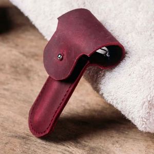 Étui de rasoir en cuir véritable pour homme et étui de protection – Design moderne et durable pour cadeaux de bienvenue - Product Image 1