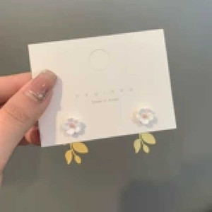 Vendita calda Trending moda minimalista stella perla lampadario orecchini all'ingrosso per le ragazze - Product Image 1