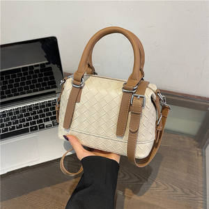 Bolso cruzado de cuero PU de alta calidad para mujer, versión coreana, moda Simple, cremallera, diseño cuadrado pequeño, dos damas, verano 2025 - Product Image 1