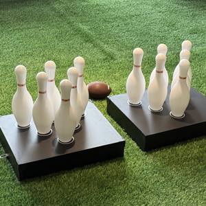 <span class=keywords><strong>Jeu</strong></span> <span class=keywords><strong>de</strong></span> <span class=keywords><strong>quilles</strong></span> portable Strike & Score | Kit <span class=keywords><strong>de</strong></span> <span class=keywords><strong>jeu</strong></span> pliable 2 en 1 avec football en PVC et pompe - Product Image 4