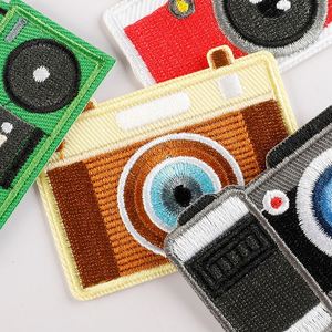 Nouvelles broderies thermocollantes, diverses écussons en forme d'appareil photo pour la décoration de vêtements et de sacs - Product Image 2