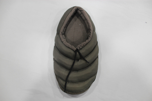 <span class=keywords><strong>Chaussons</strong></span> matelassés imperméables pour femmes et hommes, chauds pour l'hiver, en mousse à mémoire de forme, pour une utilisation intérieure et extérieure, antidérapants pour le camping par temps froid - Product Image 4