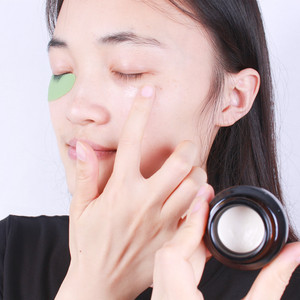 Ensemble de patchs en silicone réutilisables pour les soins de la peau protection UV plus de 100 fois les coussinets <span class=keywords><strong>anti</strong></span>-âge pour les yeux de marque privée - Product Image 4