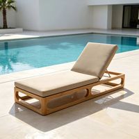 Chaise longue de luxe moderne en teck pour piscine, lit de soleil extérieur avec coussin pour villa, hôtel, complexe hôtelier, patio