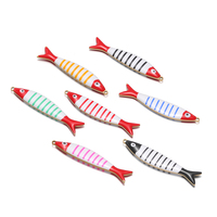 Pendentif en forme de poisson en émail coloré arc-en-ciel en acier inoxydable plaqué or 18 carats de style océanique mignon pour la fabrication de colliers de bijoux