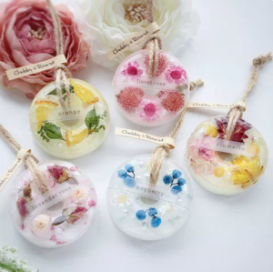 <span class=keywords><strong>Savon</strong></span> artisanal en forme de donut aux fleurs séchées naturelles LovSens, OEM, huile essentielle, hydratant, usage quotidien, cadeau de <span class=keywords><strong>mariage</strong></span> - Product Image 2