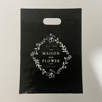 Sacs en plastique réutilisables durables avec logo personnalisé, plusieurs tailles, avec poignées découpées, sacs cadeaux boutique, sacs de shopping, sacs à emporter