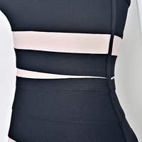 Robe mini sans manches à col carré, patchwork contrastant noir et blanc, style streetwear décontracté et respirant pour femme, idéale pour les mariages