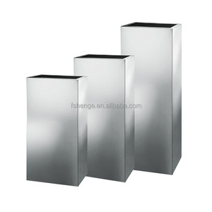 Vaso de Metal Grande Moderno para Plantas / Jardineiras Grandes de Aço Inoxidável para Uso Externo com Rodas e Luzes LED para Jardim Duráveis - Product Image 1