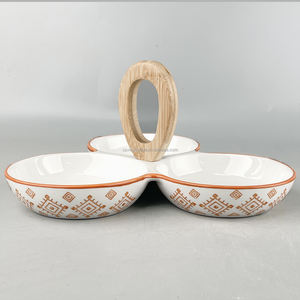Assiette de fruits style japonais <span class=keywords><strong>belge</strong></span> grille de collation peinte à la main motif coloré Dessert servant une assiette en céramique avec support en bois - Product Image 2