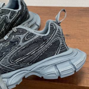 รองเท้าผ้าใบดีไซน์เนอร์สำหรับผู้หญิง ประดับด้วยคริสตัล รองเท้าผ้าใบแฟชั่นแบบสวมพื้นนุ่ม รองเท้าลำลองสำหรับเดินเล่นและเล่นกีฬาสำหรับผู้ชาย - Product Image 6