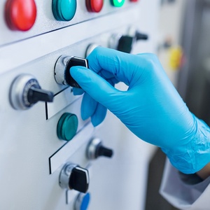 Guantes de nitrilo sin látex, impermeables, con textura, 3mil, desechables, azul Lago, sin polvo, guantes de nitrilo para uso industrial - Product Image 3