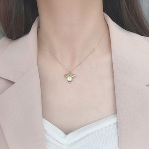 Desain asli 925 perak murni liontin halus kalung kecil aroma Moonstone trendi hewan lebah DIY Aksesori grosir - Product Image 4