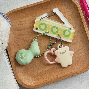 Gantungan Kunci Karabiner Akrilik Kartun Lucu dengan Desain Pengait Panjat Tebing Ringan Tahan Air Tahan Aus Suvenir Gaya Korea - Product Image 4