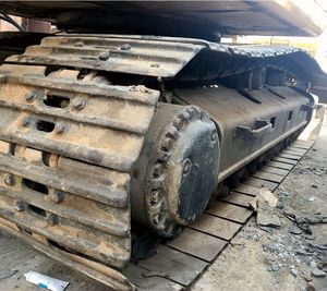 Excavatrice sur chenilles hydraulique Caterpillar 325D d'occasion, Japon, faible nombre d'heures de travail, moteur, pompe, moteur inclus, bon état, à vendre - Product Image 4