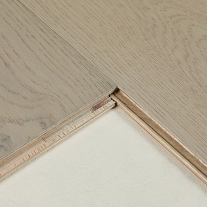 <span class=keywords><strong>Plancher</strong></span> en bois composite multicouche en bois massif <span class=keywords><strong>Plancher</strong></span> en chêne adapté au processus de tréfilage de chauffage par le sol - Product Image 1