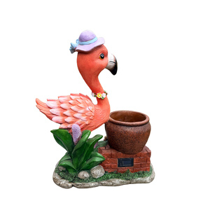 Maceta con Forma de Flamenco, Estatua Decorativa para Jardín, Letrero de Bienvenida, Adorno Único para Césped - Product Image 3