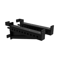 Barra de dominadas en forma de W de alta resistencia, montada en la pared, con agarres ergonómicos angulados para entrenamiento de fuerza en el hogar y gimnasio.