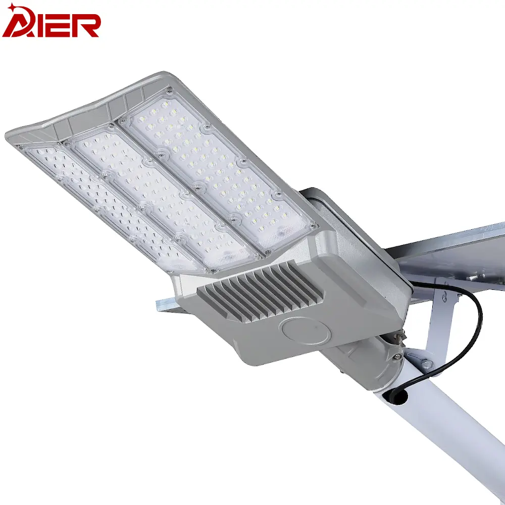 Nieuwe Buitenverlichting Waterdichte 400W Driezijdige Solar Led Straatlantaarn Met Polysilicium Zonnepaneel