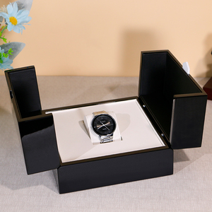 Hộp đựng đồng hồ thiết kế mới, hai cửa, màu đen bóng, làm bằng gỗ sơn mài piano, kết hợp chất liệu da PU sợi carbon. - Product Image 1