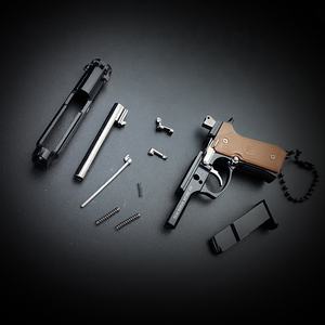 Metall form Mini Schlüssel bund Pistole Beretta 92f 1/3 Modell Spielzeug Metall Mini Pistole Schlüssel bund Geschenk Anhänger - Product Image 1