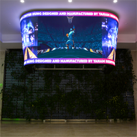 Tableau d'affichage LED couleur pleine 4 faces YAHAM pour intérieur, personnalisable avec SDK, pour stades sportifs, panneau publicitaire vidéo suspendu au centre
