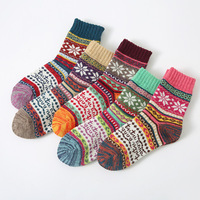 Chaussettes en laine personnalisées pour femmes, chaussettes tricotées mi-mollet, absorbantes, chaudes, épaisses, à motif géométrique, pour usage quotidien en hiver