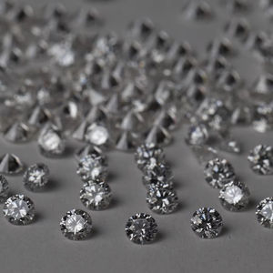 Diamantes sueltos de corte redondo cultivados en laboratorio blanco de 1,8mm para GIA IGI Certified VS & EF Quality para aplicaciones de joyería - Product Image 1