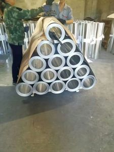 Tubo de Aluminio de Alta Calidad 6061 6063 6060 6082 7005 7075 7049 T5 T6 T651, Tubo de Aleación de Aluminio Anodizado - Product Image 1