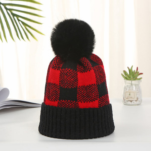 M 0369 dames automne hiver chapeaux Simple plaid tricot chapeau coréen capuche épaisse laine chaude acrylique pom pom bonnet - Product Image 3