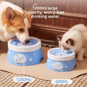 Bol à eau automatique flottant PP <span class=keywords><strong>pour</strong></span> chiens et chats, garde la muselière sèche, motif à pois, grande capacité |   Personnalisé - Product Image 2