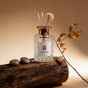 Diffuseur d'air frais de luxe personnalisé rechargeable, flacon vide pour diffuseur à bâtonnets, flacon en verre 50ml 85ml 100ml 150ml avec emballage en boîte - Product Image 4