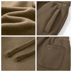 Pantalon de jogging décontracté unisexe en polaire épaisse 400G pour homme, avec cordon de serrage, coupe ample, personnalisable, style cargo, collection Hiver 2026 - Product Image 4