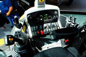 76kw yunnehi backhoe 7.6 טון עם קיבולת דלי מטר מעוקב 1.5 - Product Image 4