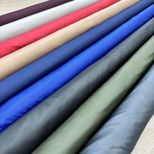 Tela Del Cire de tafetán de poliéster 100% con Oil Cire Wr Downproof para chaqueta de plumón - Product Image 3