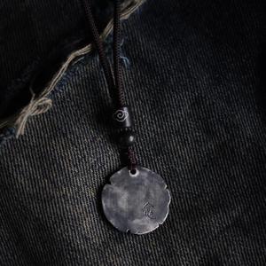 Colgante <span class=keywords><strong>de</strong></span> moneda antigua china <span class=keywords><strong>de</strong></span> estilo antiguo en oro <span class=keywords><strong>de</strong></span> 10 quilates con una rica <span class=keywords><strong>historia</strong></span> y una elegancia sutil - Product Image 2
