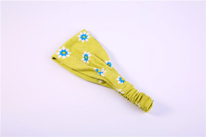 Colorido al por mayor de impresión de 100% poliéster anudada <span class=keywords><strong>banda</strong></span> de pelo girar elástico turbante diademas para chica - Product Image 3