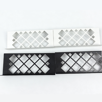Soportes elevadores para tarjetas coleccionables para exhibidores de tarjetas, ideales para tarjetas clasificadas y individuales, compatibles con vitrinas Zion, para una presentación más limpia y visible.