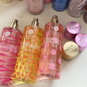 เซ็ตโลชั่นน้ำหอม Senoritas Secret Perfume Bare Vanilla Body Mist กลิ่นหอมติดทนนานสำหรับผู้หญิง - Product Image 1