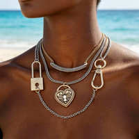 Perhiasan Fashion OEM/ODM Kalung Bib Jaring Perunggu Vintage Berhiaskan Mutiara Putih Bulat Bertingkat dengan Rumbai Kalung Vintage