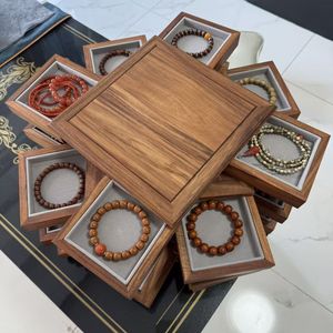 กล่องของขวัญงานแต่งงานไม้เนื้อแข็งสลักลายตามสั่ง - ชั้นวางอเนกประสงค์ - บรรจุภัณฑ์แบบวางได้ พร้อมโลโก้และสไตล์ที่กำหนดเอง - Product Image 4