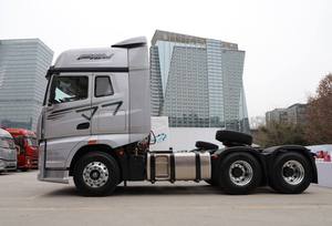 Camión Tractor de Servicio Pesado FAW Jiefang J7 6X4 >450hp Capacidad de Carga de 11-20T - Product Image 2