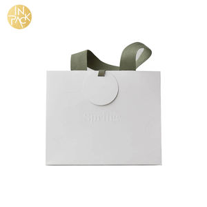 Nella confezione sacchetti regalo goffrato Logo personalizzato all'ingrosso vendita al dettaglio alla rinfusa per imballaggio Boutique sacchetto di carta per la spesa - Product Image 5