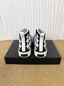 College-style minimalist high-<b>top</b> casual shoes with star patterns, fashionable flat shoes, luxurious canvas shoes - Product Image 4