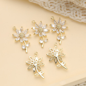Pequeño DIY hecho a mano 14K oro Micro-incrustaciones Zircon girasol Margarita colgante materiales metálicos seis pétalos flor collar Accesorios - Product Image 2