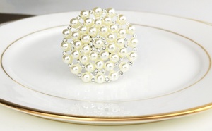 Nouvelle conception d'anneau de serviette orné de perles et de strass - Product Image 4